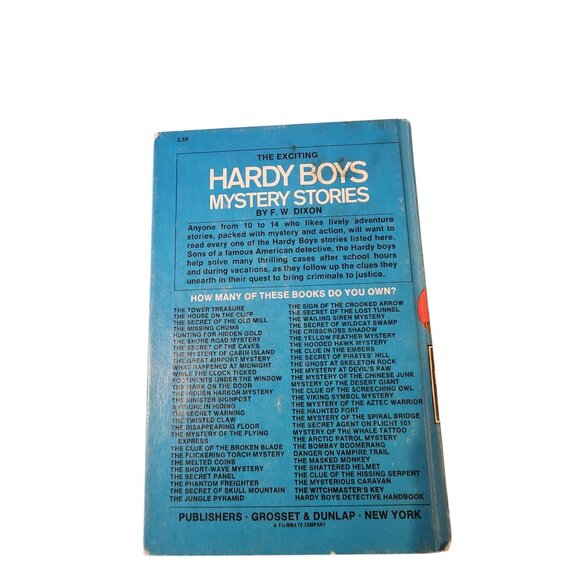 The Hardy Boys "The Secret Of The Caves" Hardcover Book By Franklin W. Dixon 196 - Picture 3 of 3